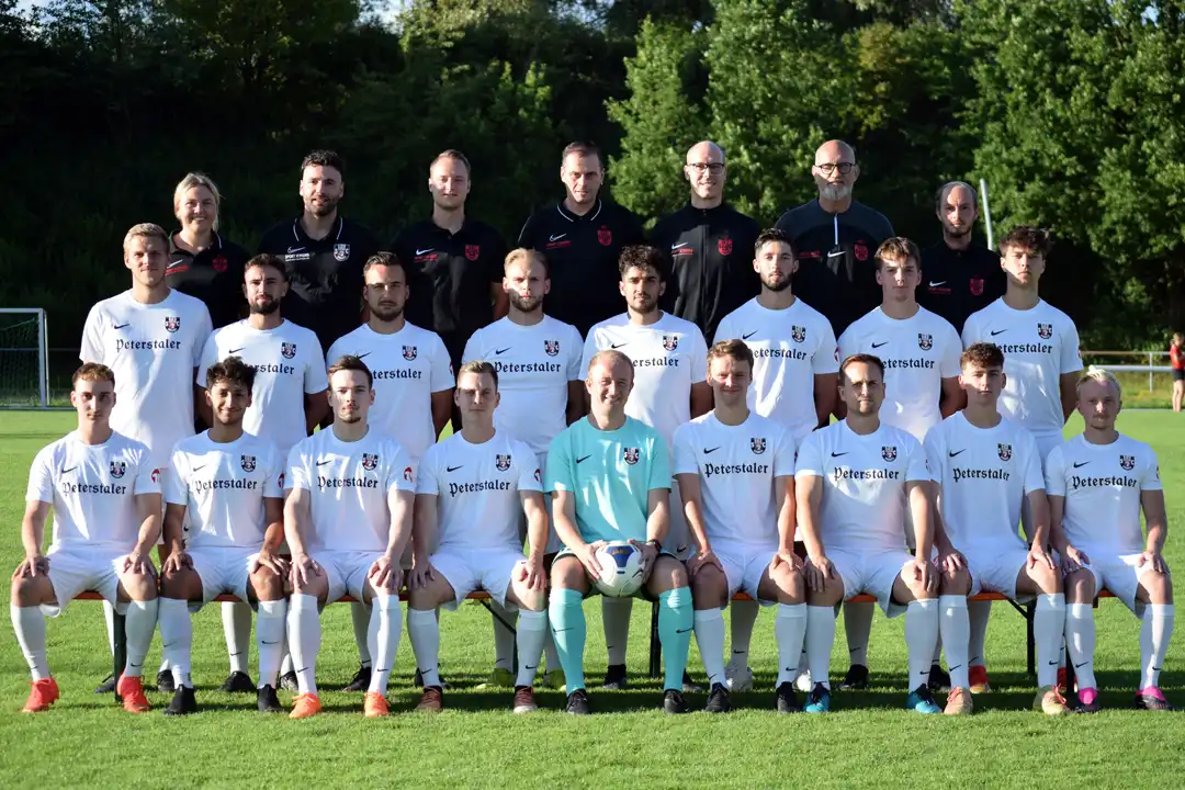 Aktive Männermannschaft Fussball SC Urbach - Werbepartner Peterstaler