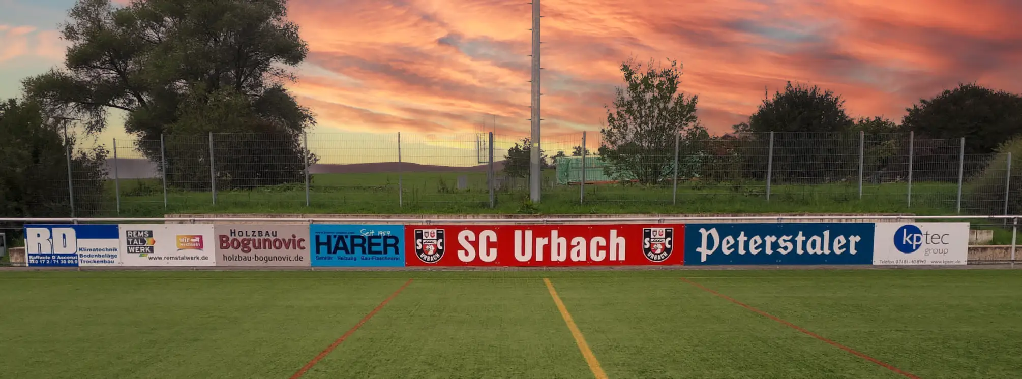 SC-Urbach-Bandenwerbung_Kunstrasen